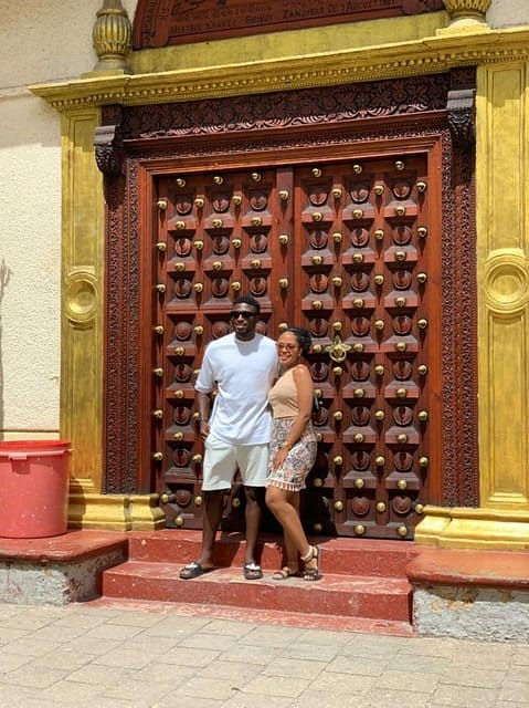 The Swahili Serenade — Romance & Wonder
